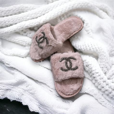 chanel slides fur